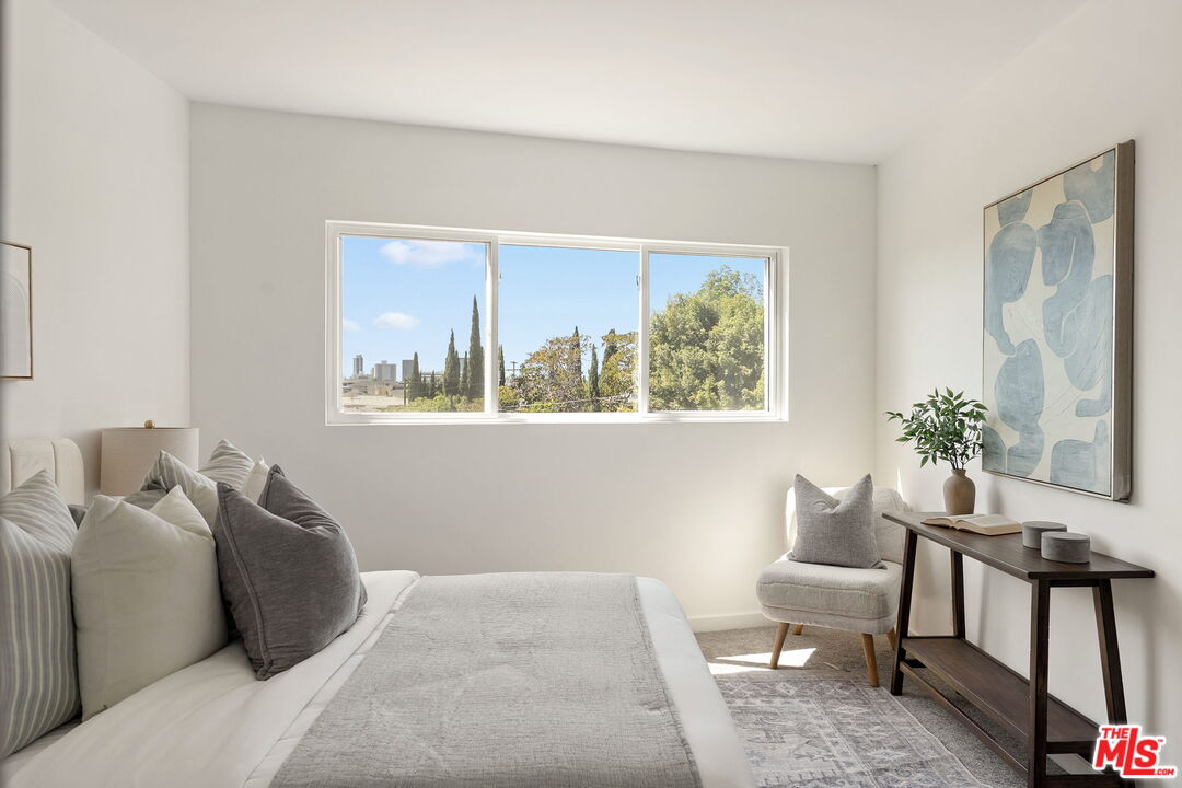 10725 Ohio Ave Unit: 2