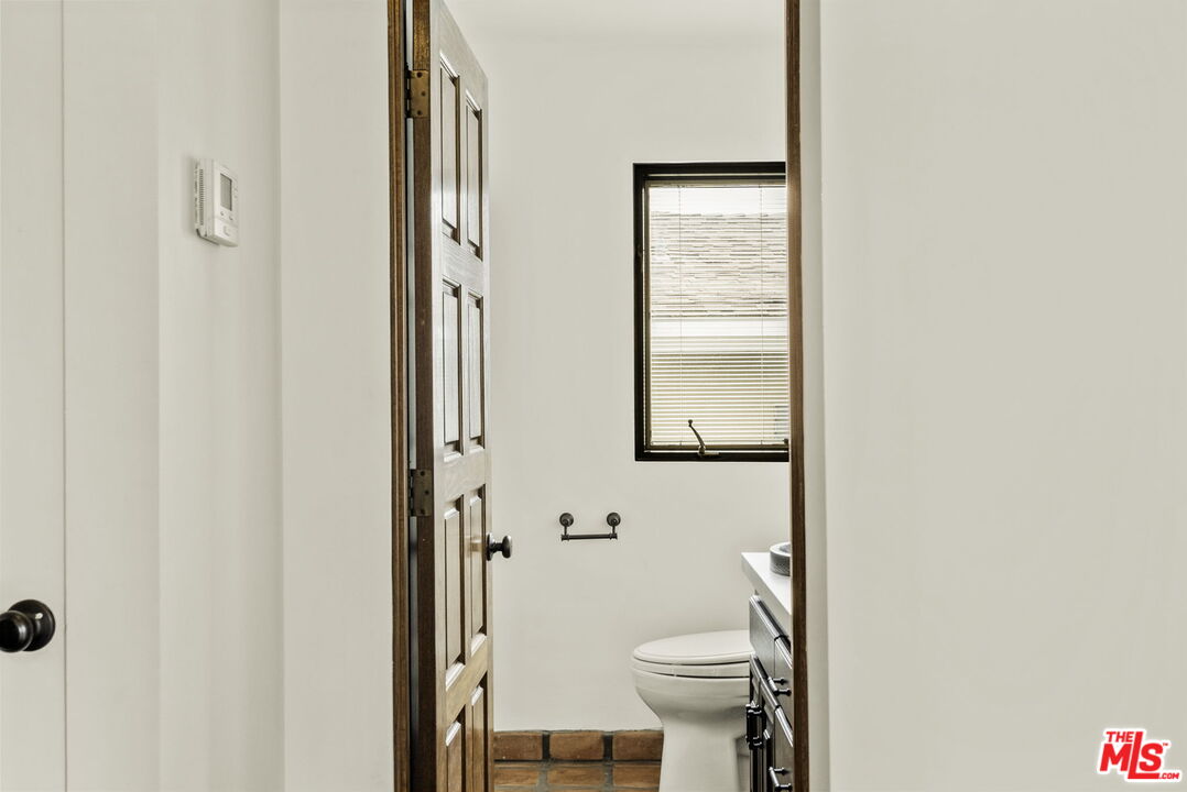 1702 Idaho Ave Unit: 3
