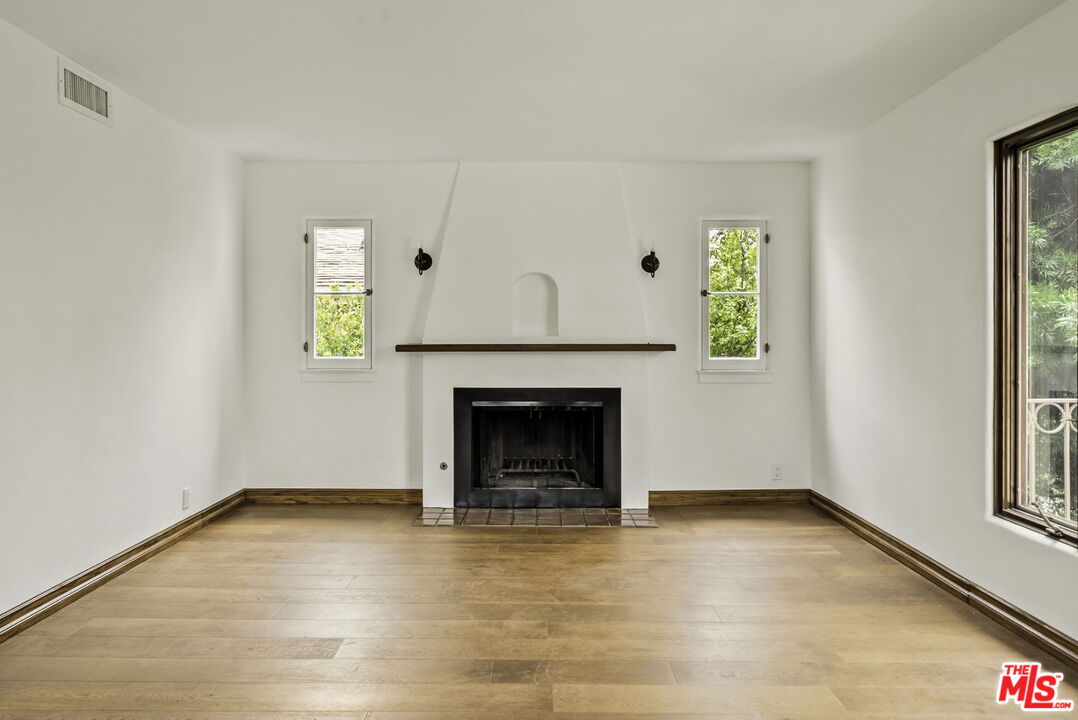 1702 Idaho Ave Unit: 3