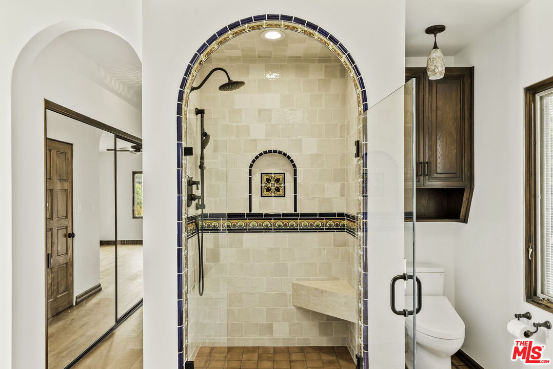 1702 Idaho Ave Unit: 3