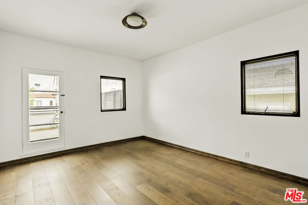 1702 Idaho Ave Unit: 3