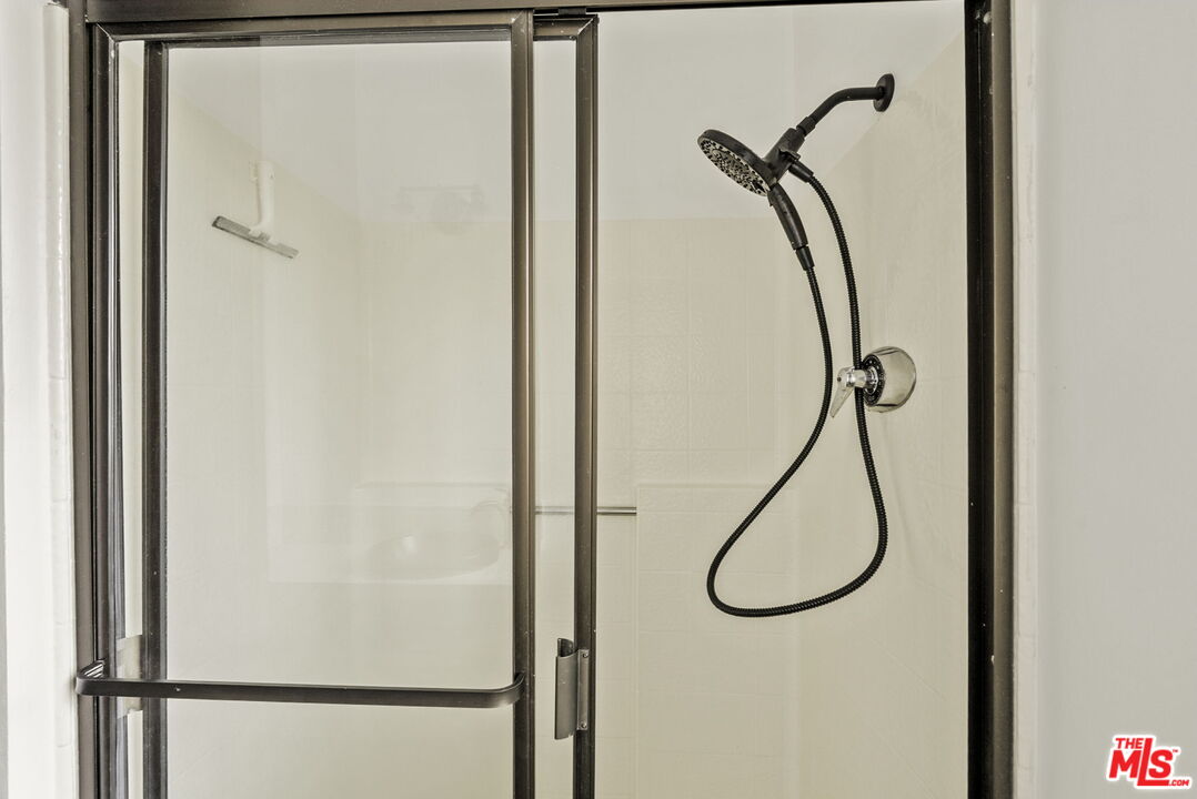 1702 Idaho Ave Unit: 3