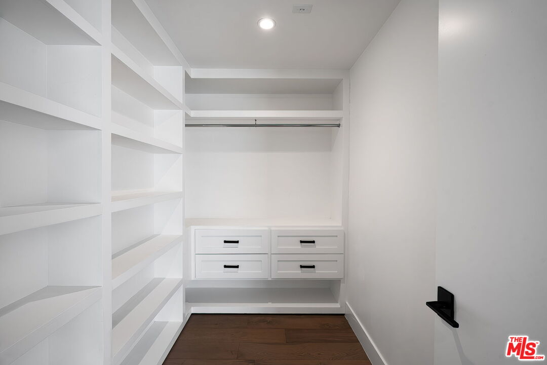 1927 18th St Unit: B