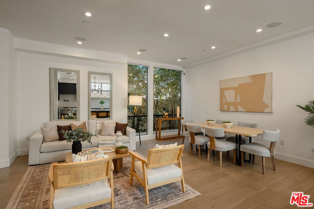 1927 18th St Unit: B