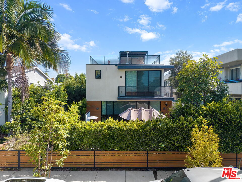 1927 18th St Unit: B