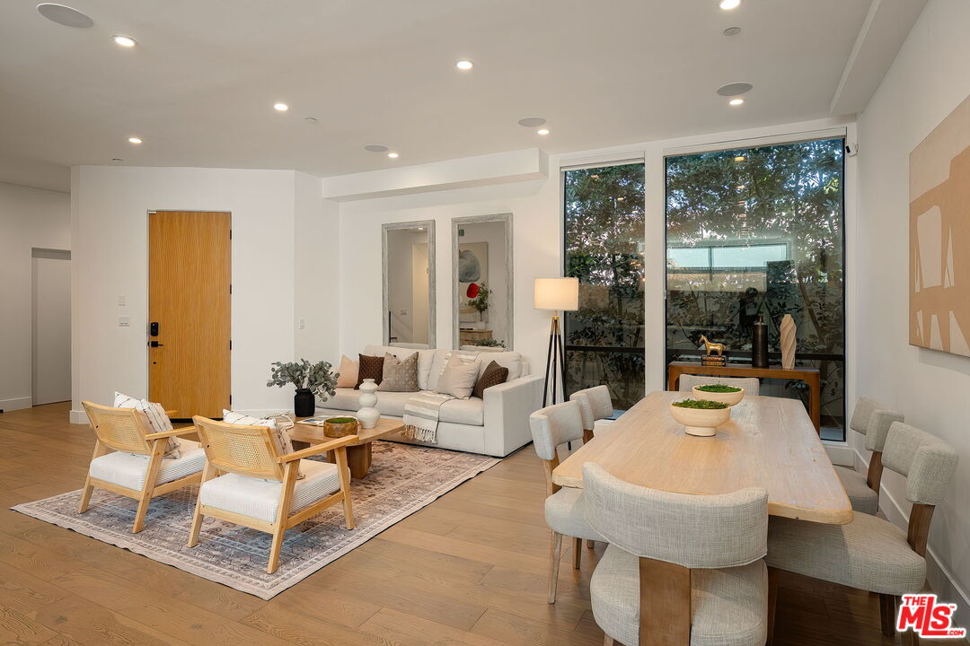 1927 18th St Unit: B