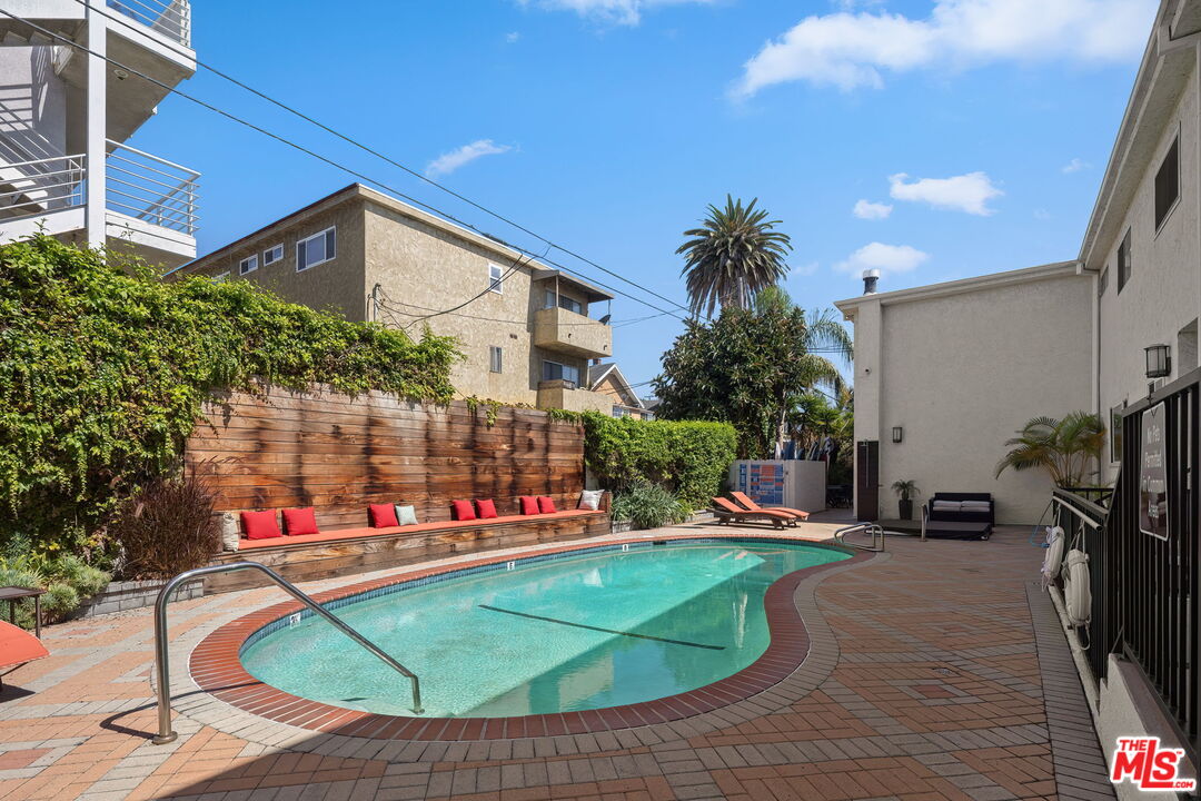 2721 2nd St Unit: 205