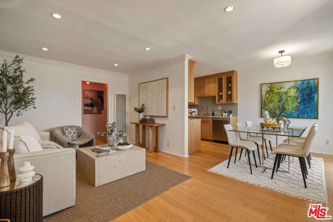 2721 2nd St Unit: 205