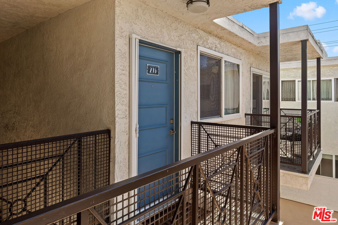 2721 2nd St Unit: 205