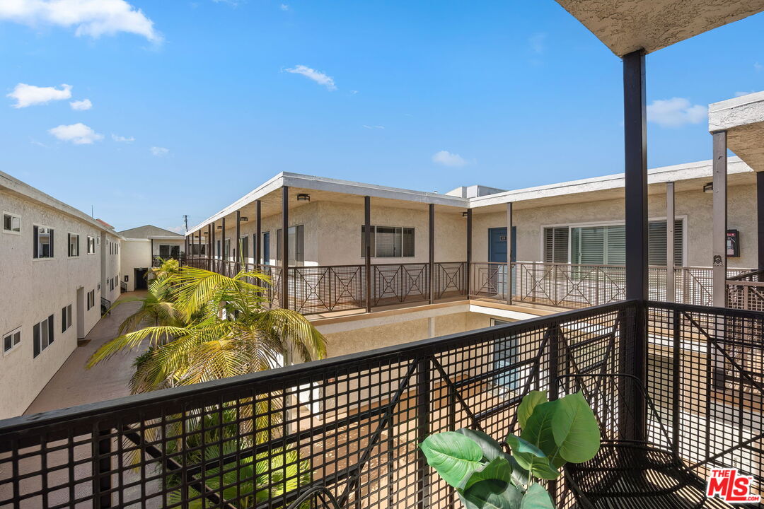 2721 2nd St Unit: 205