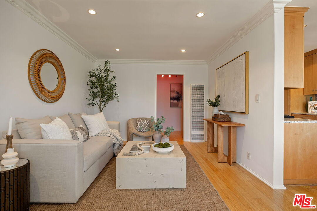 2721 2nd St Unit: 205