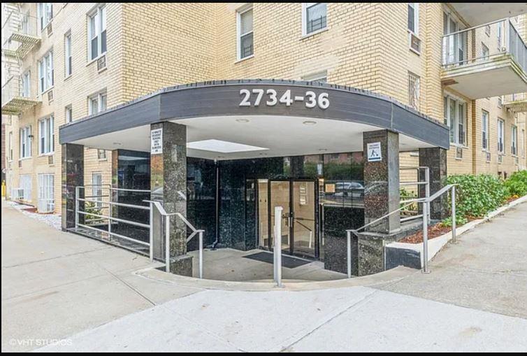 2736 Independence Avenue Unit: 4C