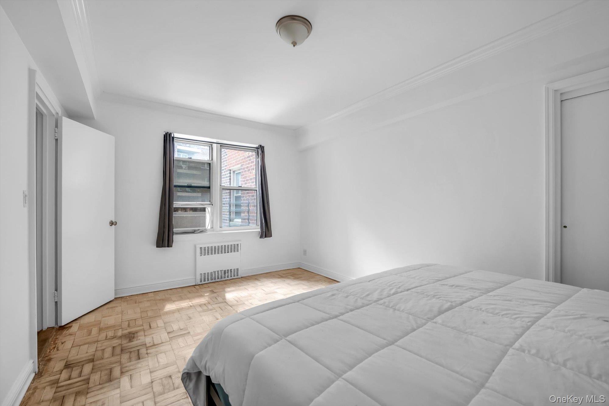 3750 Hudson Manor Terrace Unit: 1DW