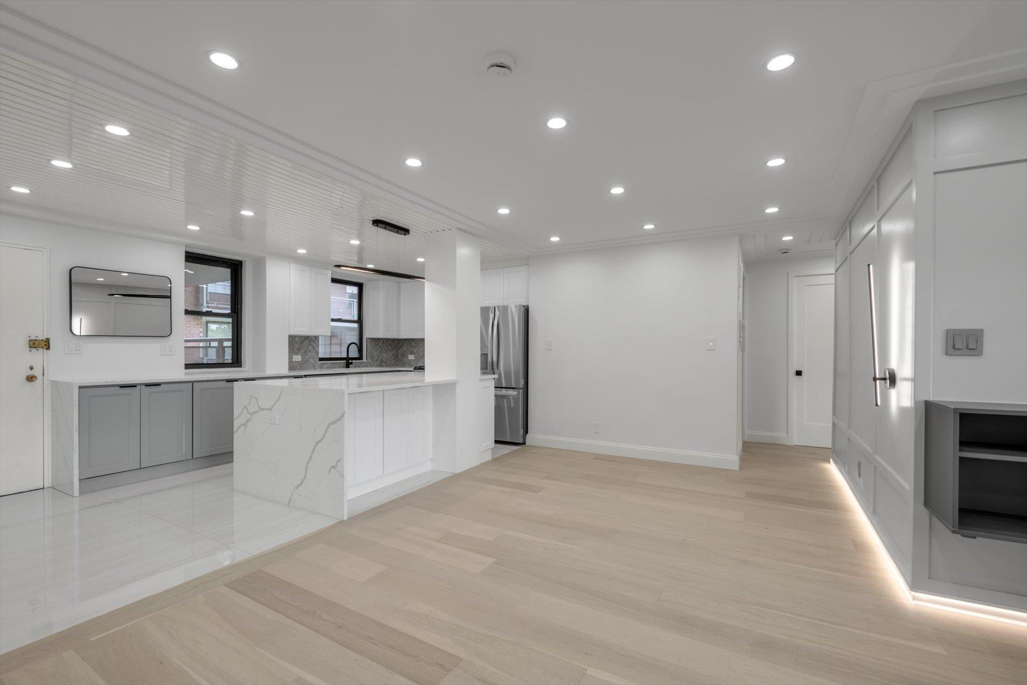 4705 Henry Hudson Parkway W Unit: 6J