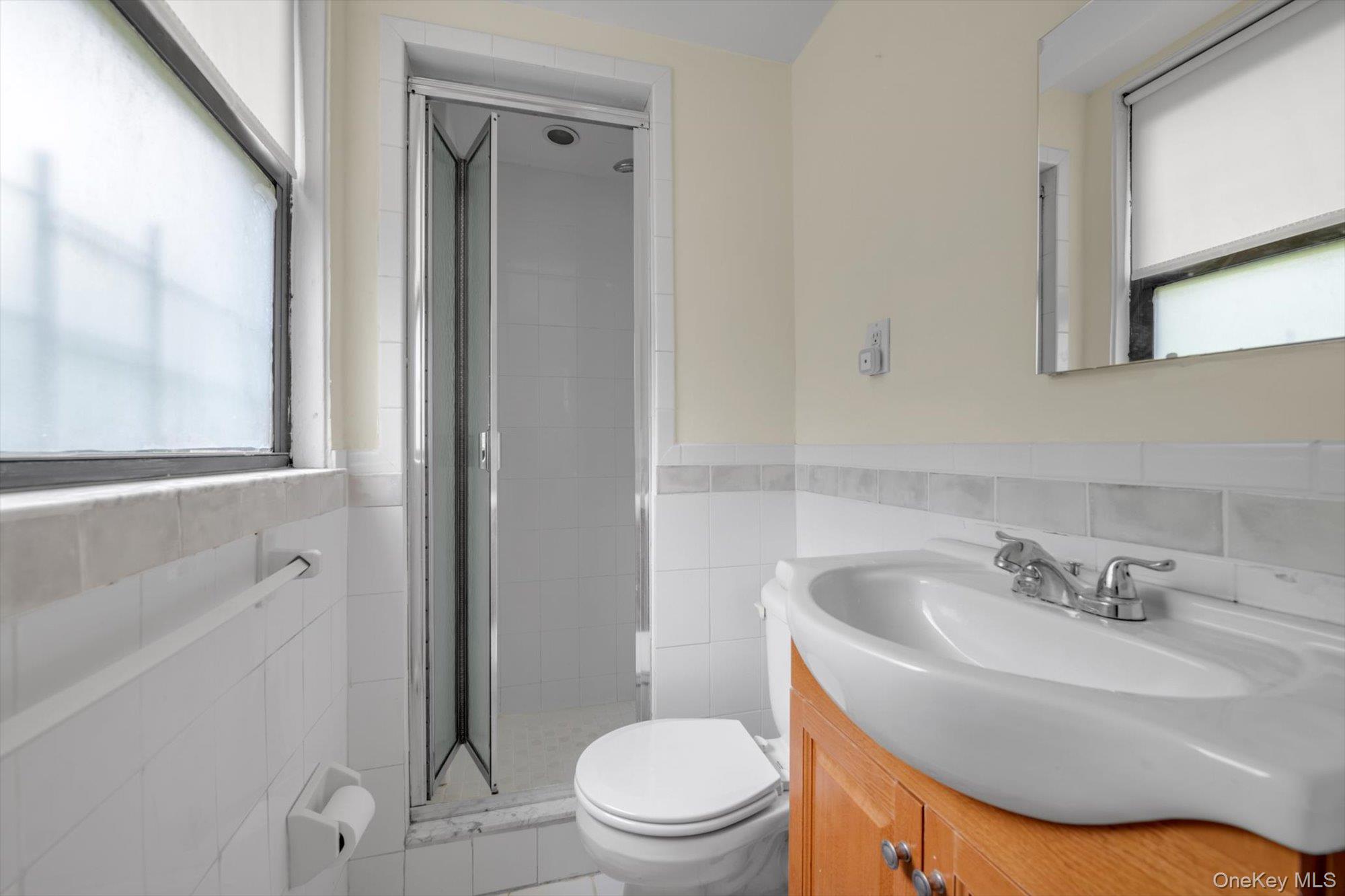 4705 Henry Hudson Parkway W Unit: 1J