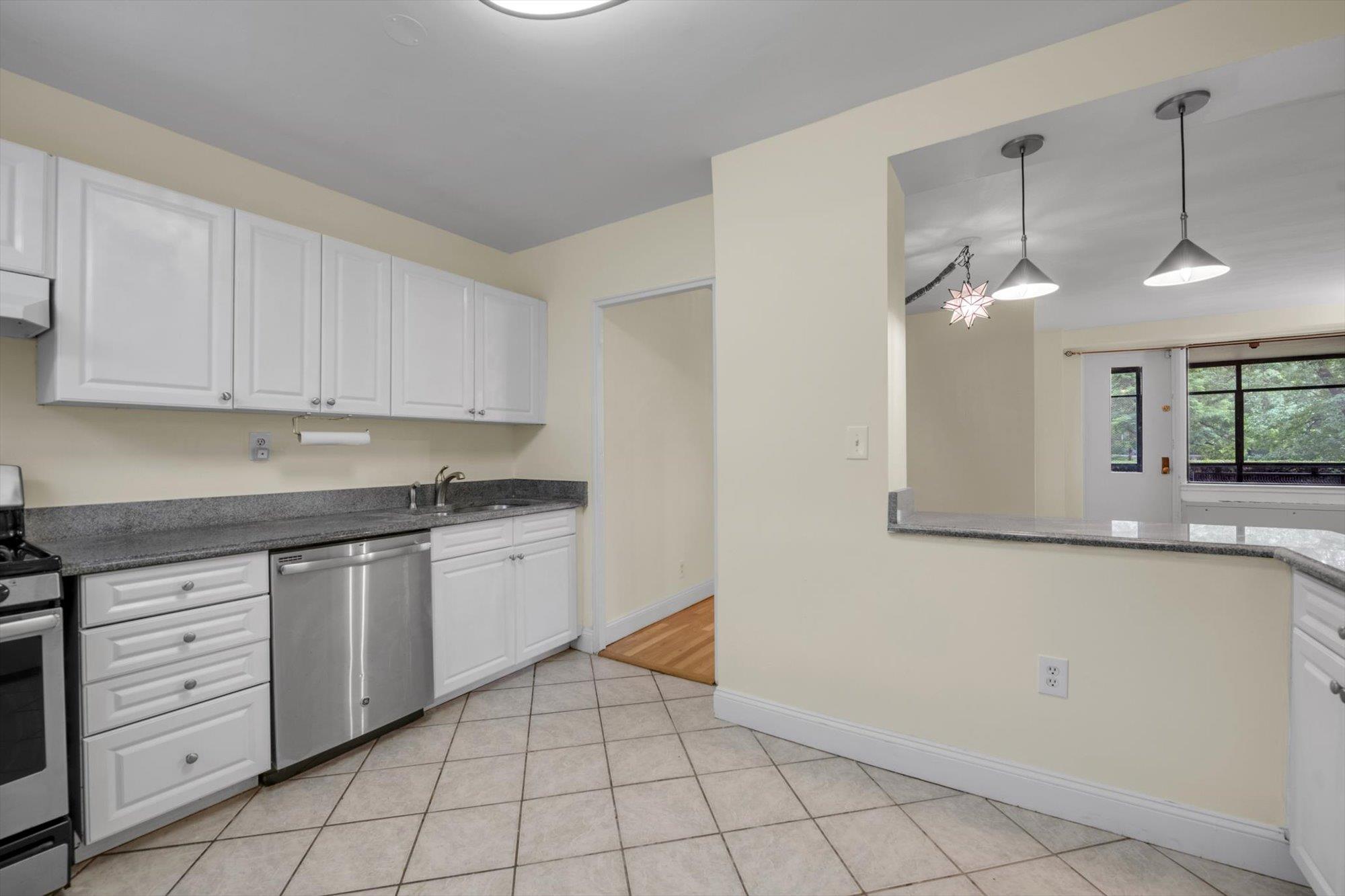 4705 Henry Hudson Parkway W Unit: 1J