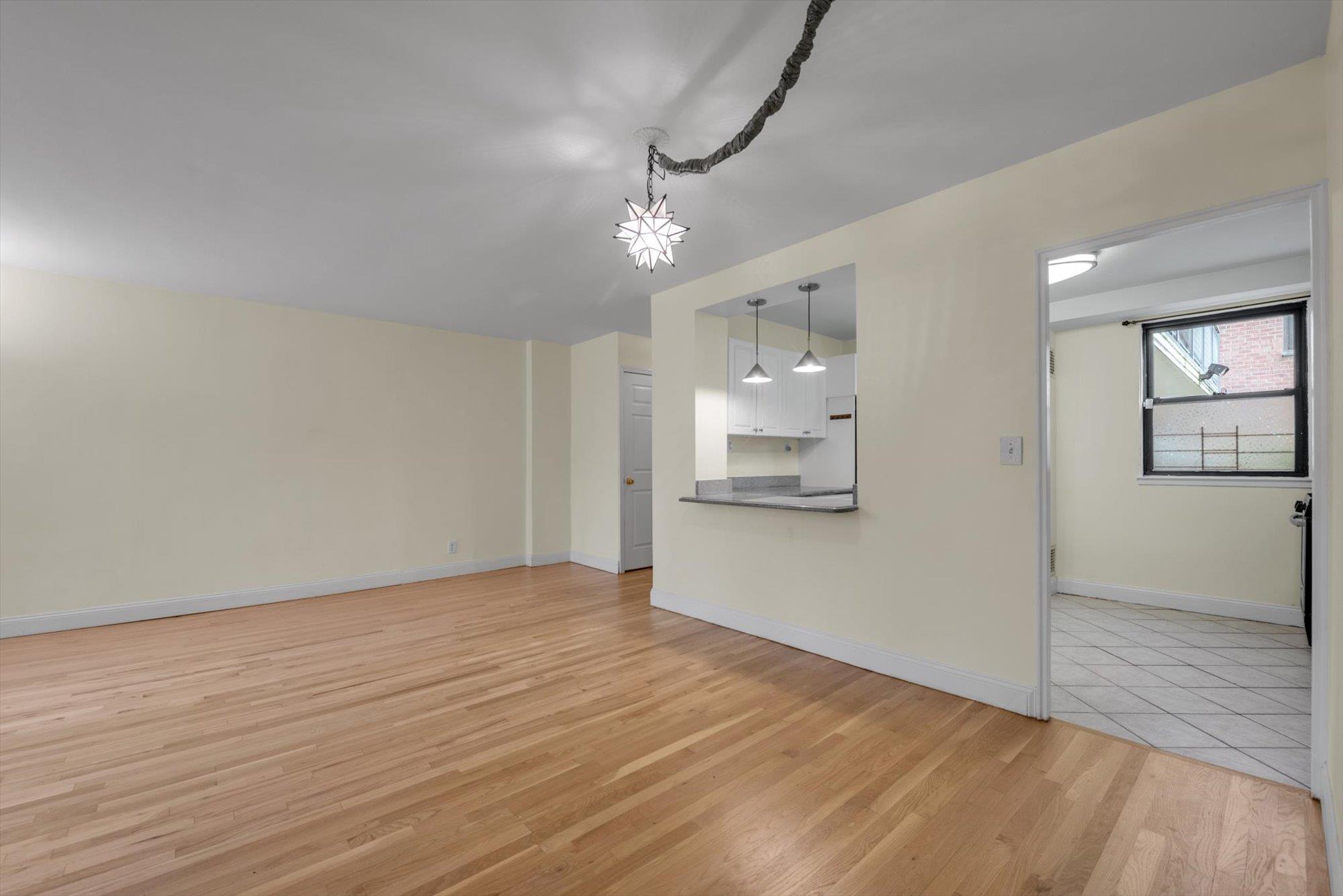 4705 Henry Hudson Parkway W Unit: 1J