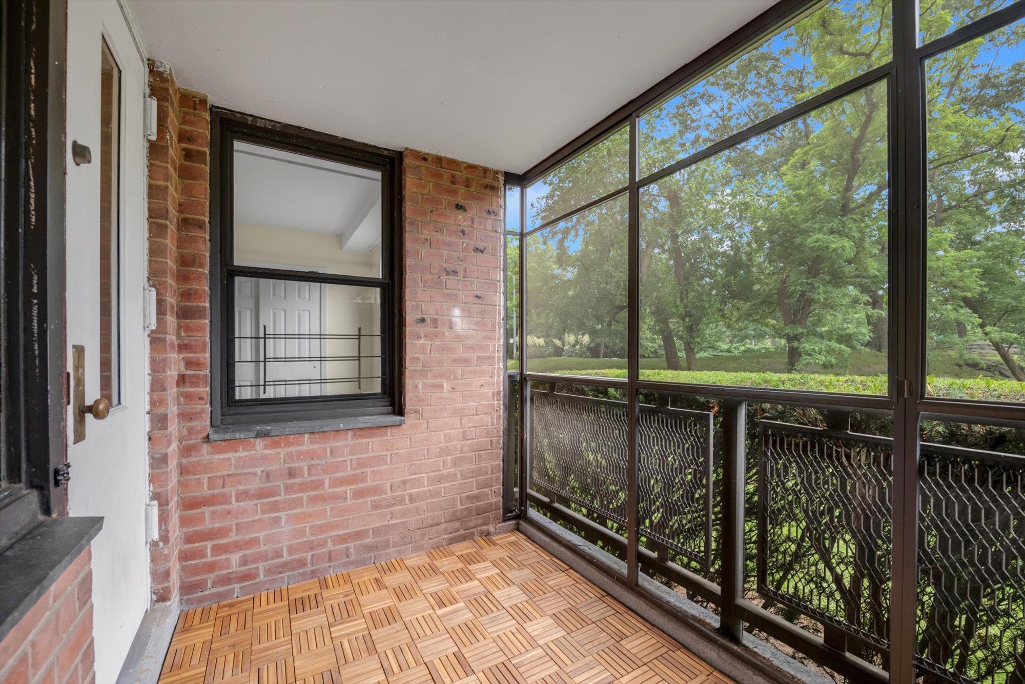 4705 Henry Hudson Parkway W Unit: 1J
