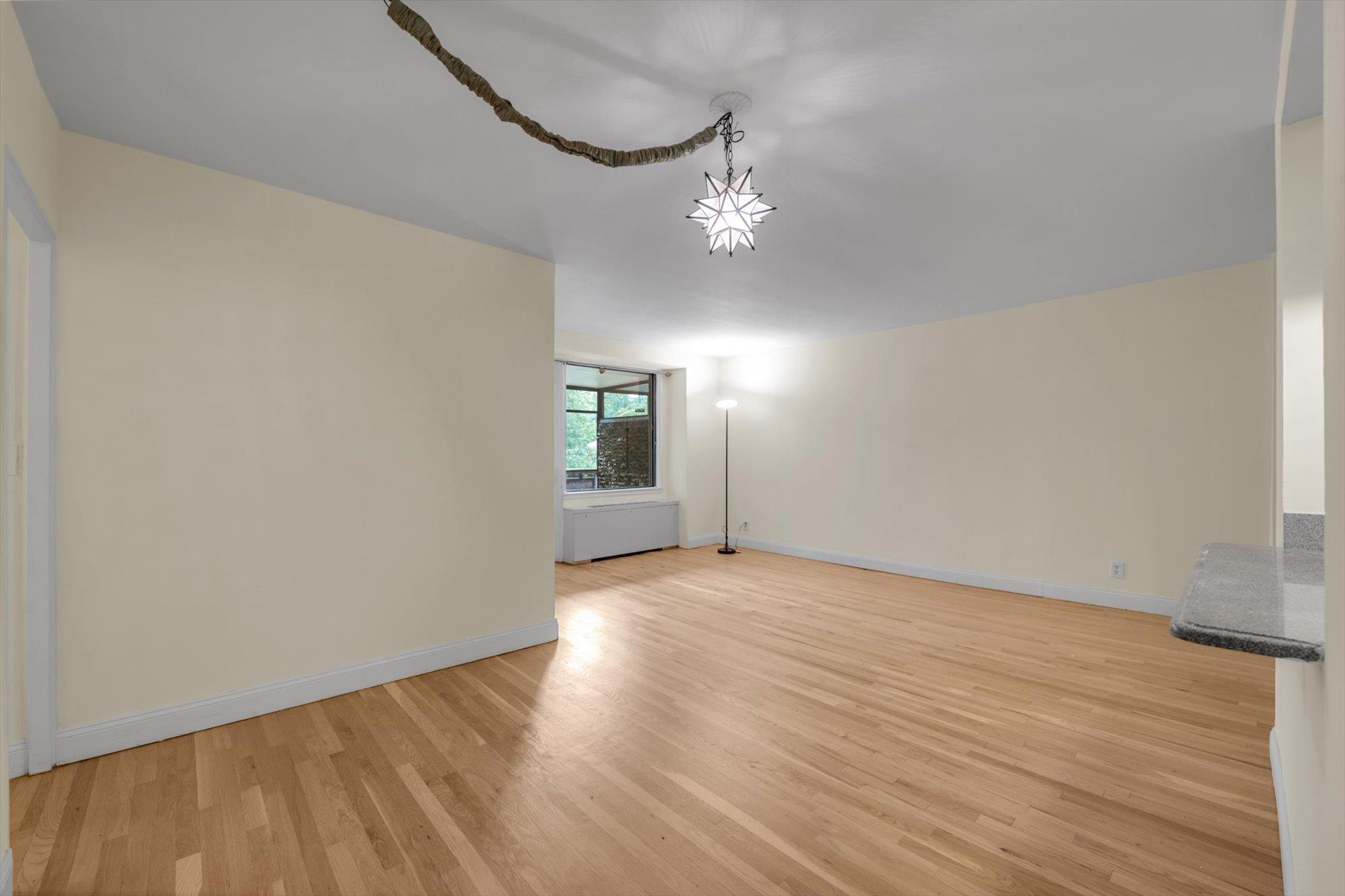 4705 Henry Hudson Parkway W Unit: 1J