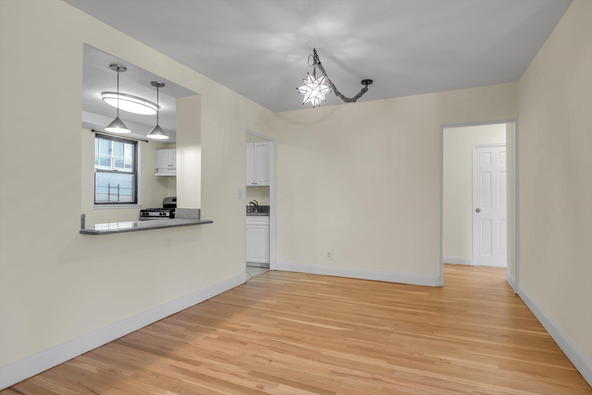 4705 Henry Hudson Parkway W Unit: 1J