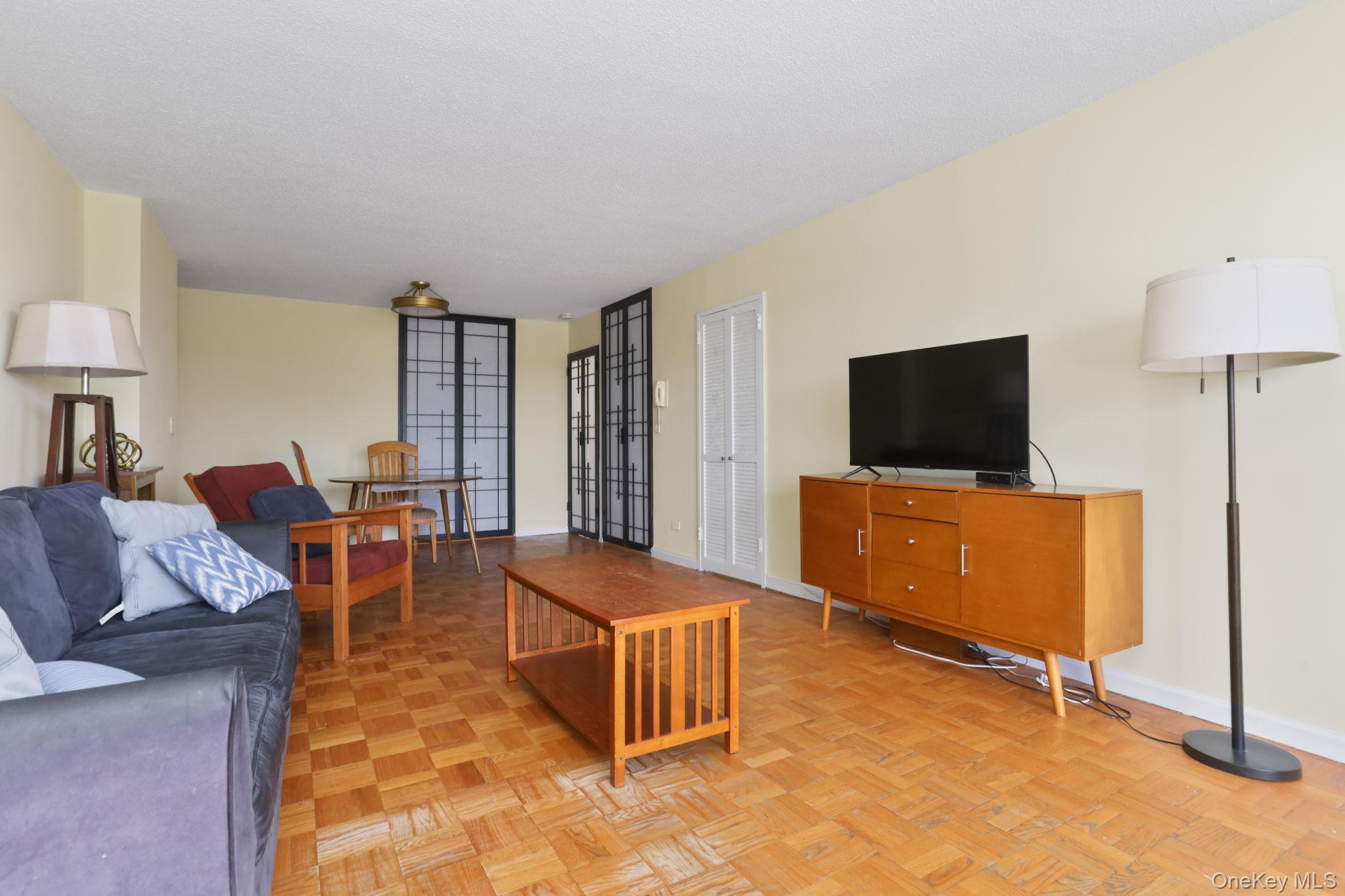 3333 Henry Hudson Parkway Unit: 12M