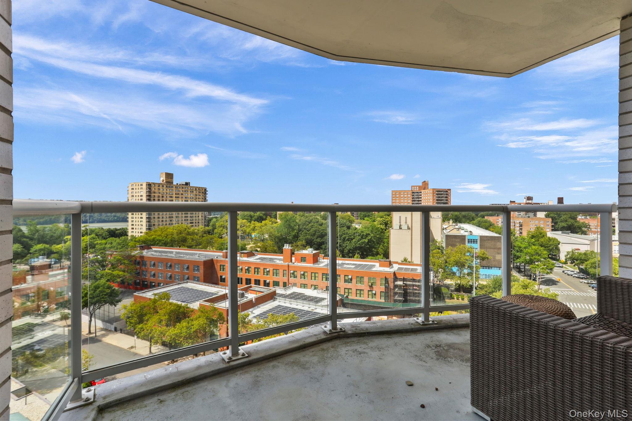 3333 Henry Hudson Parkway Unit: 12M