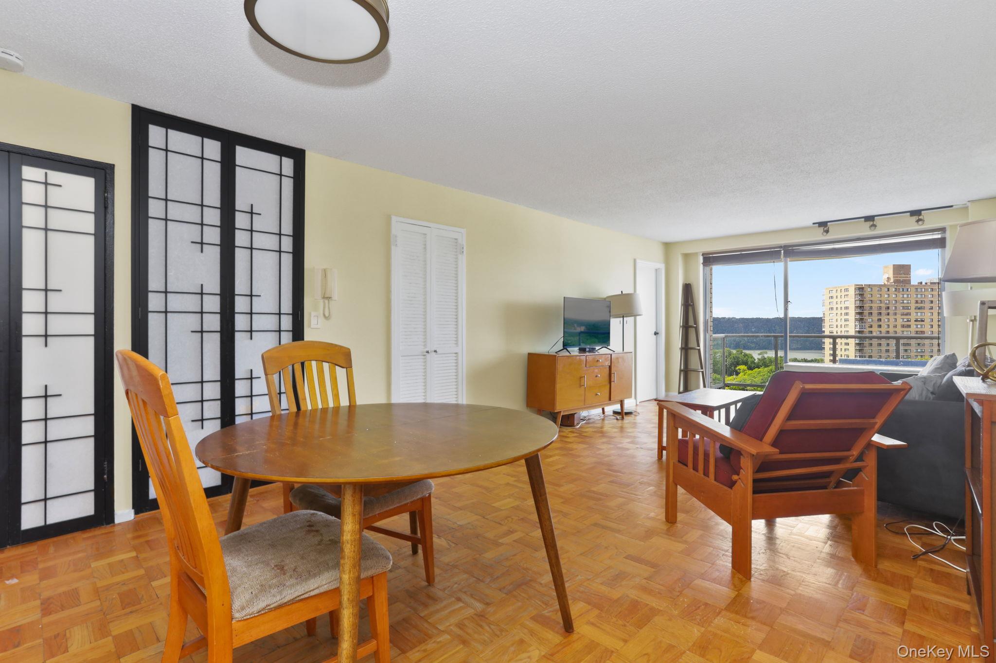 3333 Henry Hudson Parkway Unit: 12M