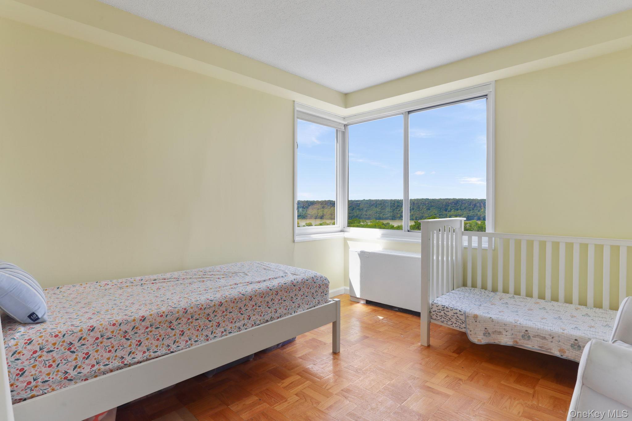 3333 Henry Hudson Parkway Unit: 12M