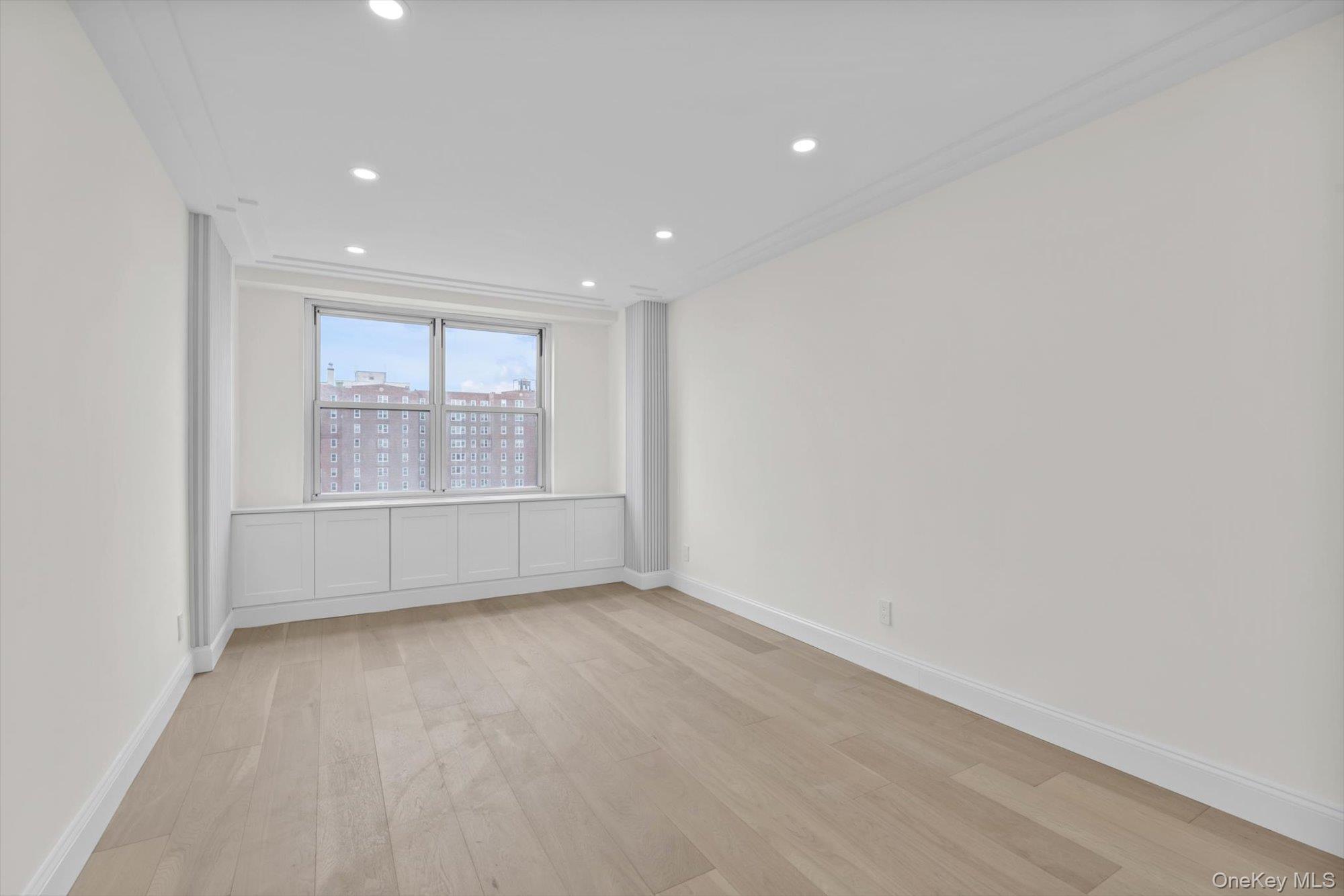 555 Kappock Street Unit: 12G