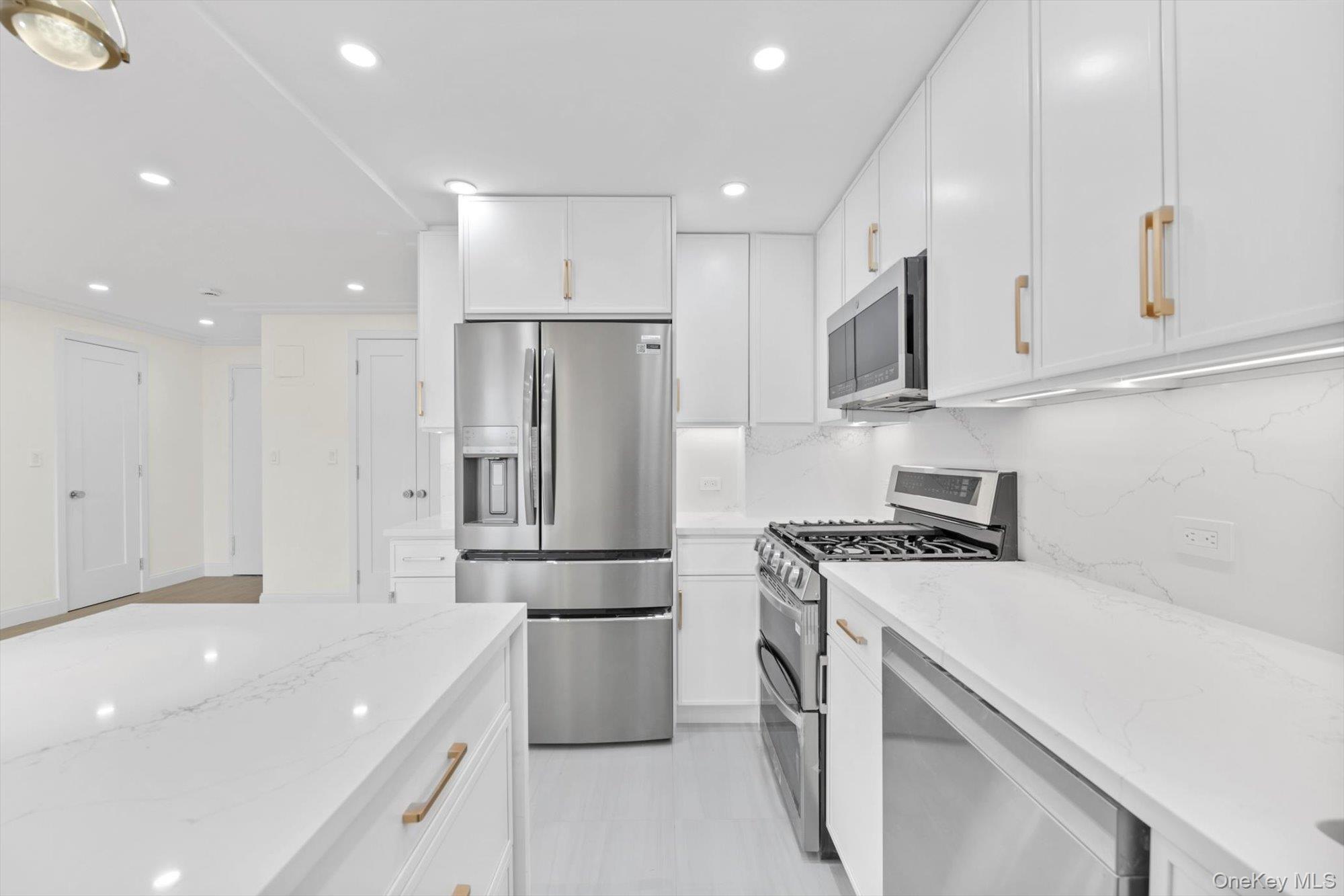 555 Kappock Street Unit: 12G