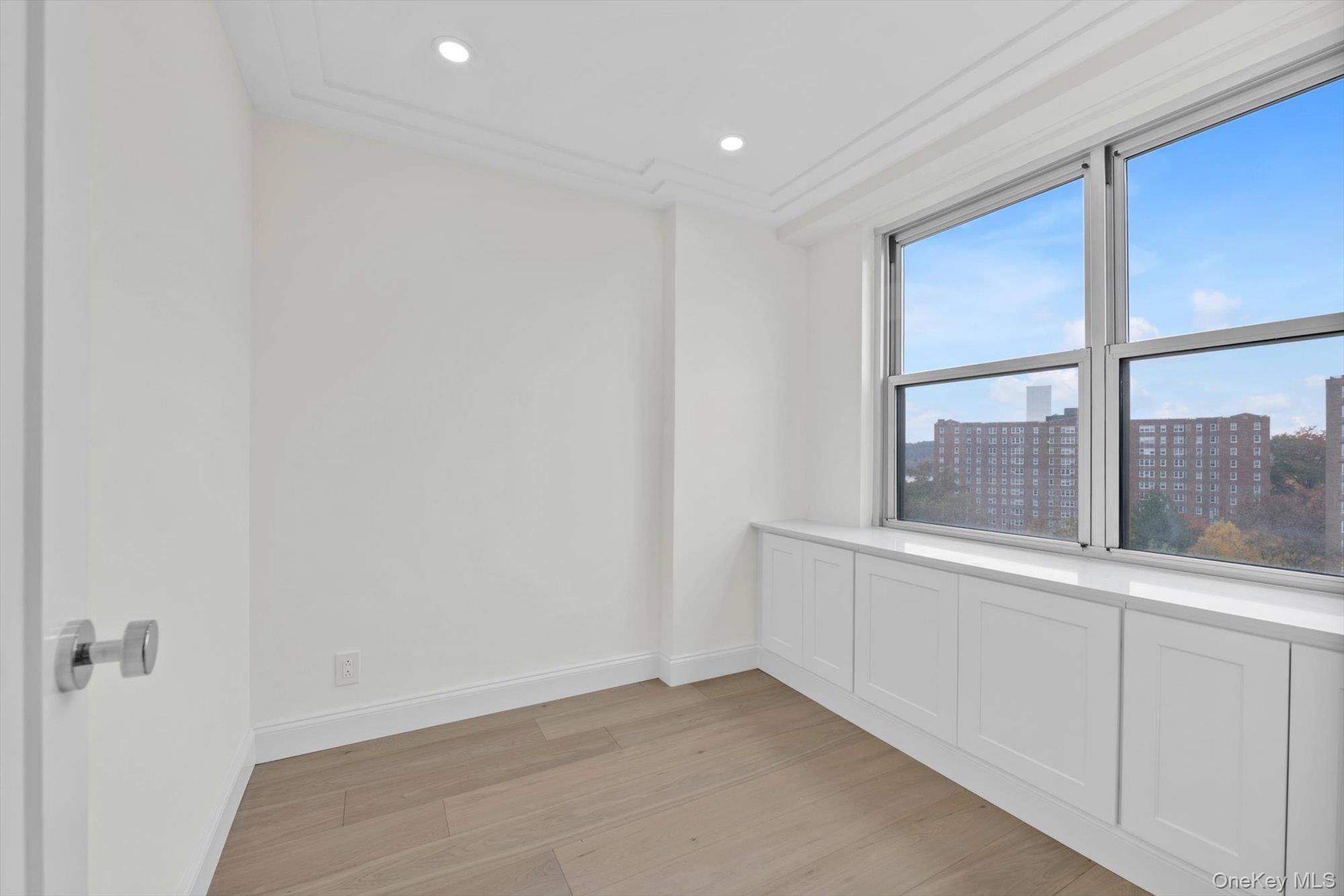 555 Kappock Street Unit: 12G