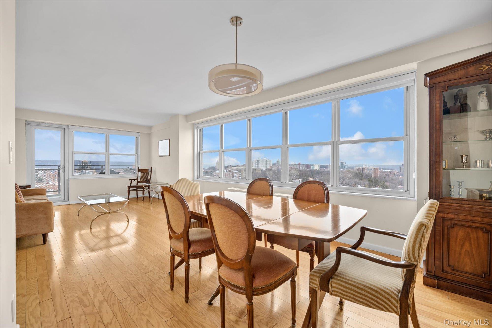 555 Kappock Street Unit: 21E