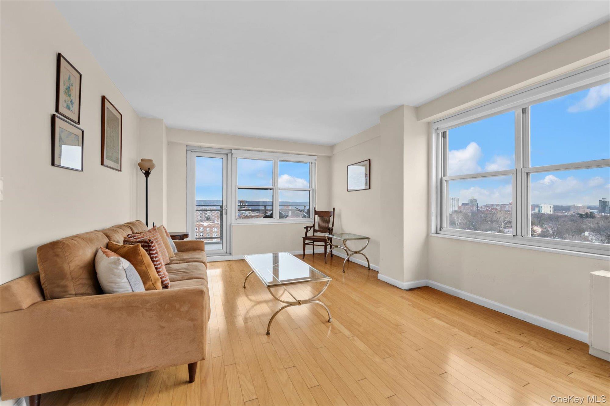 555 Kappock Street Unit: 21E