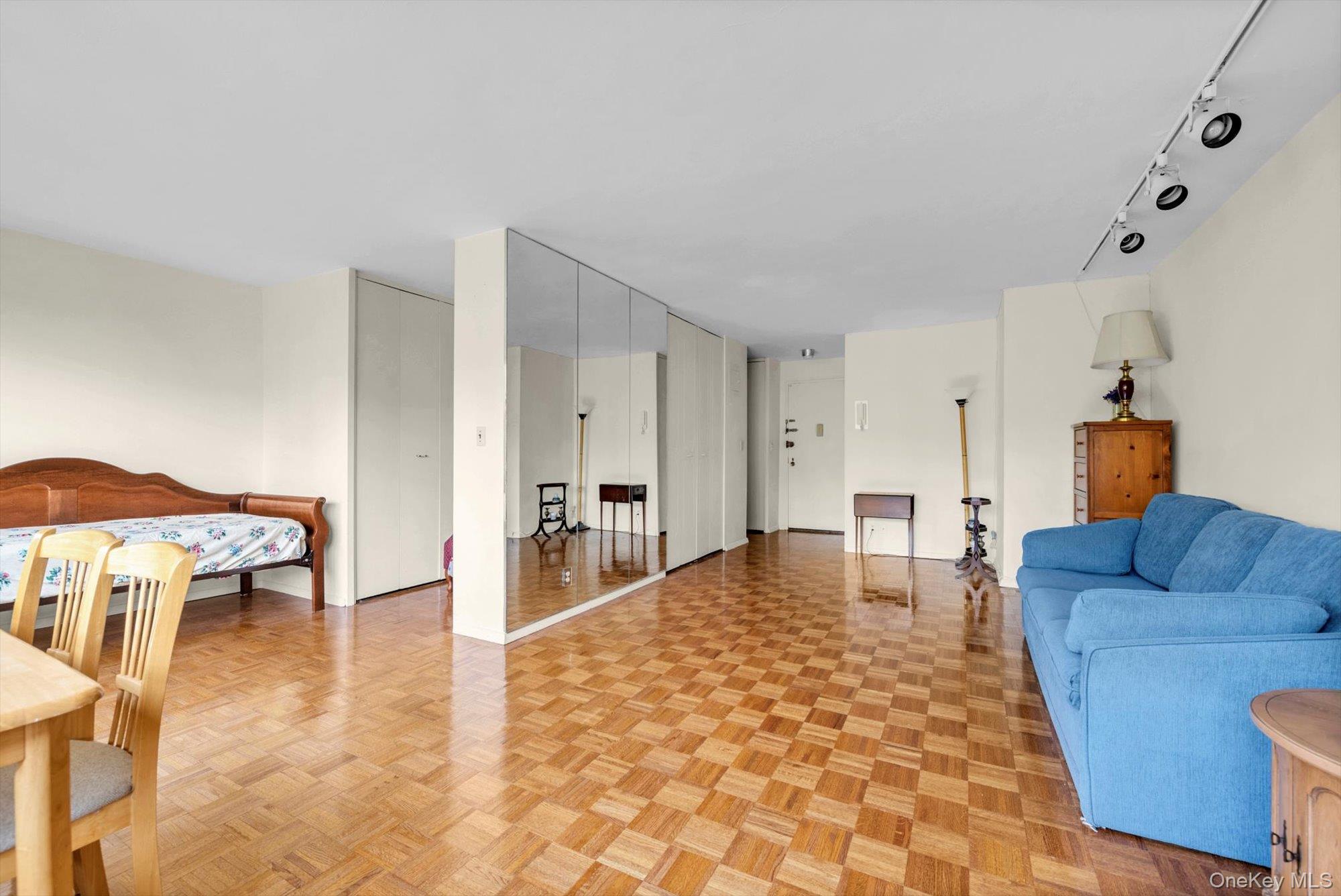 555 Kappock Street Unit: 6M