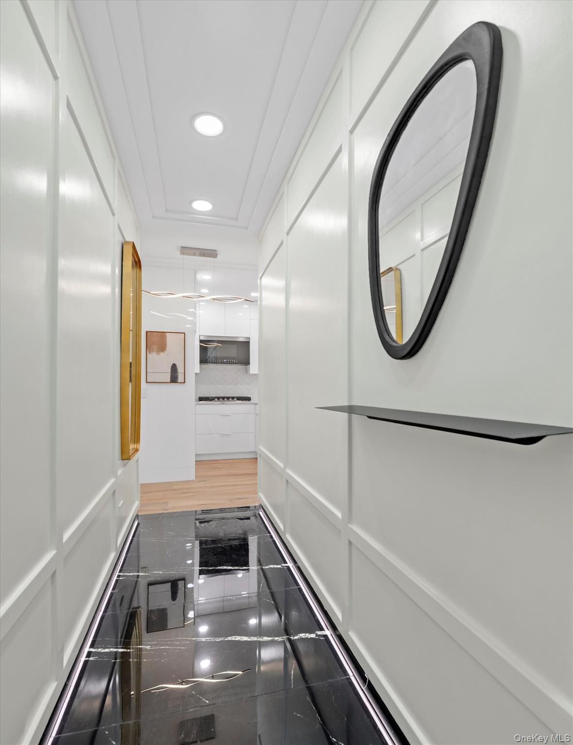 741 W End Avenue Unit: 4B