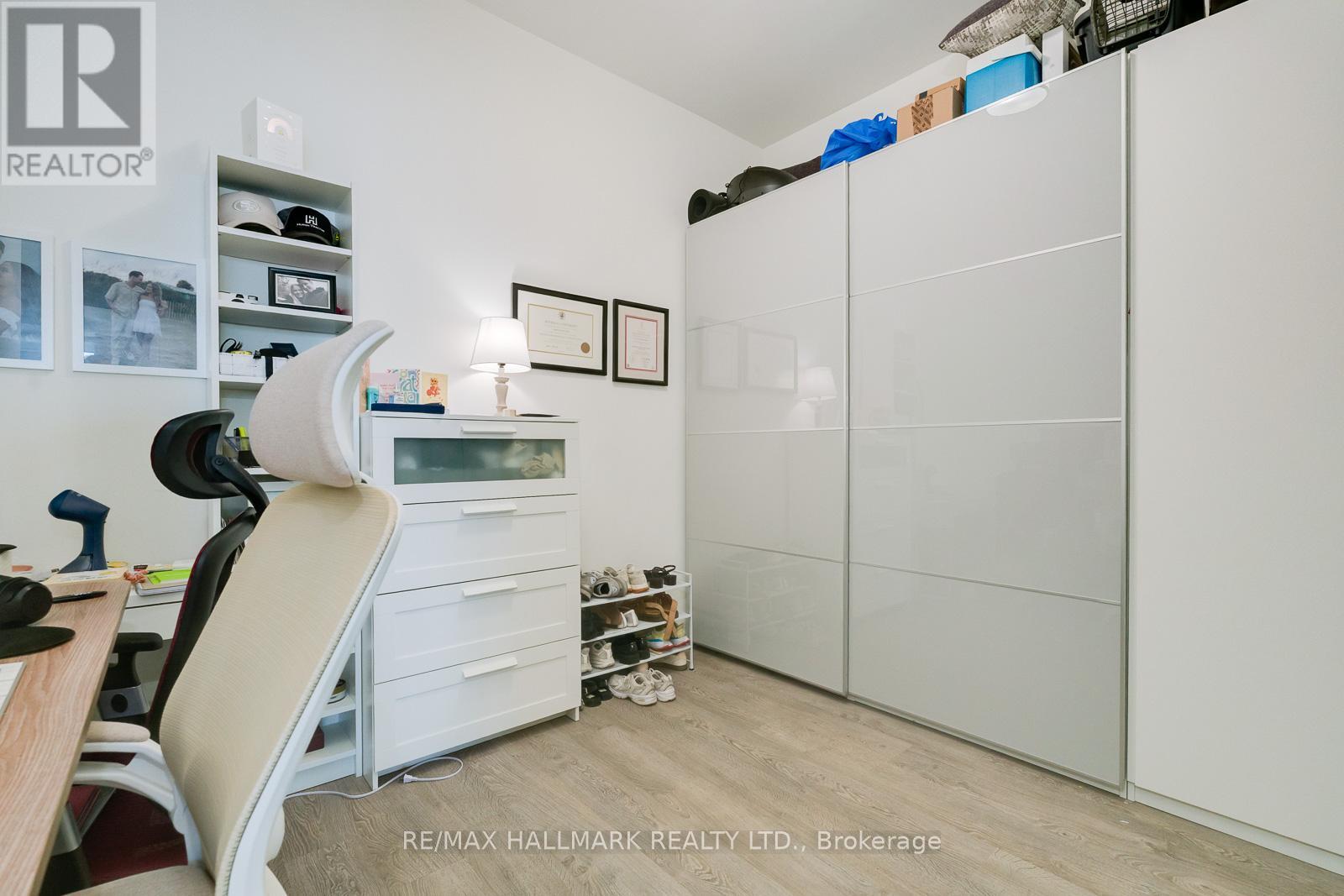 420 - 80 VANAULEY STREET