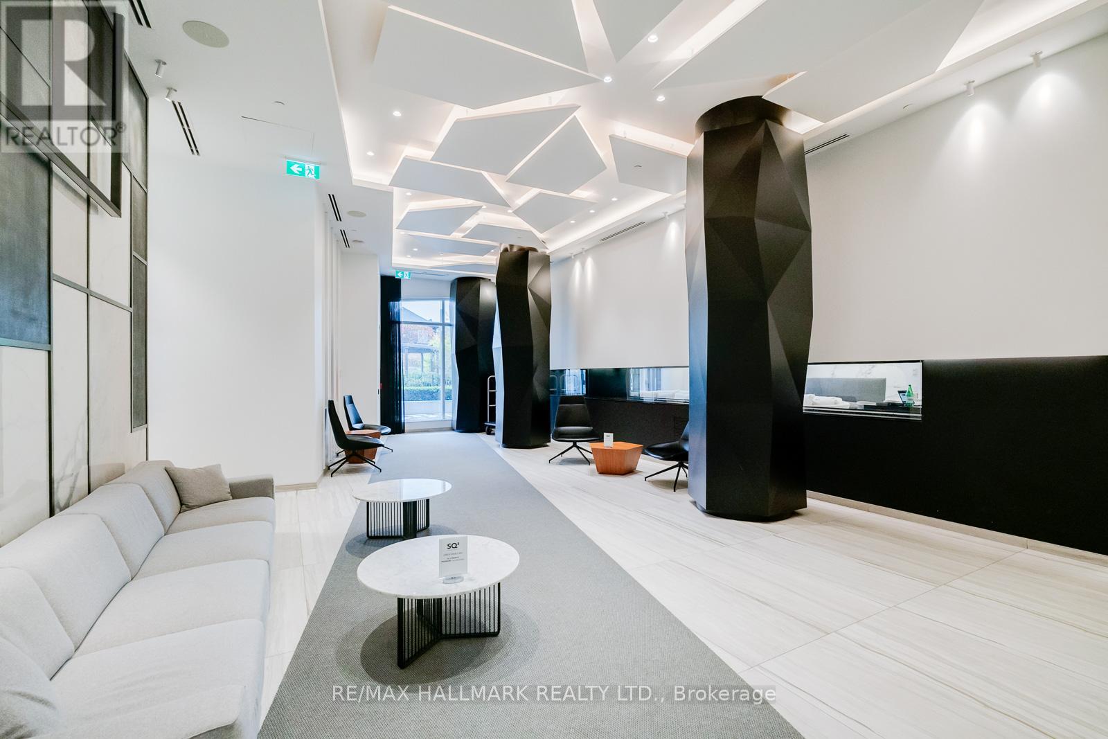 420 - 80 VANAULEY STREET