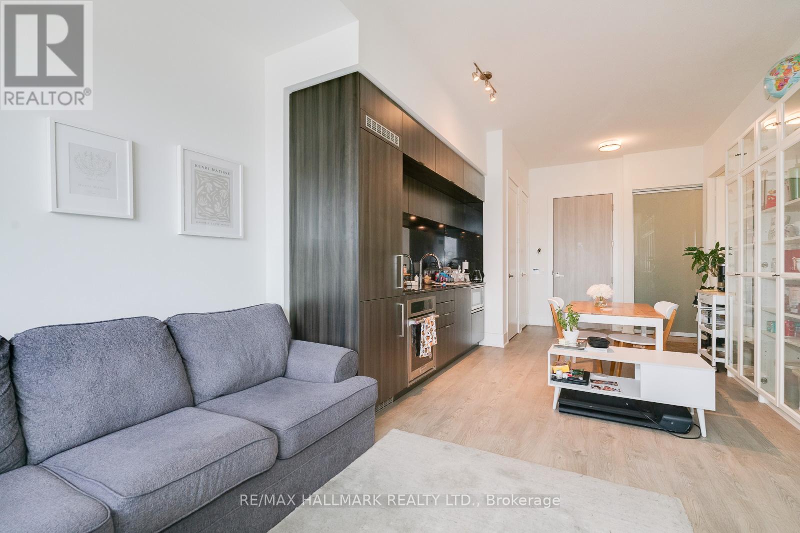 420 - 80 VANAULEY STREET