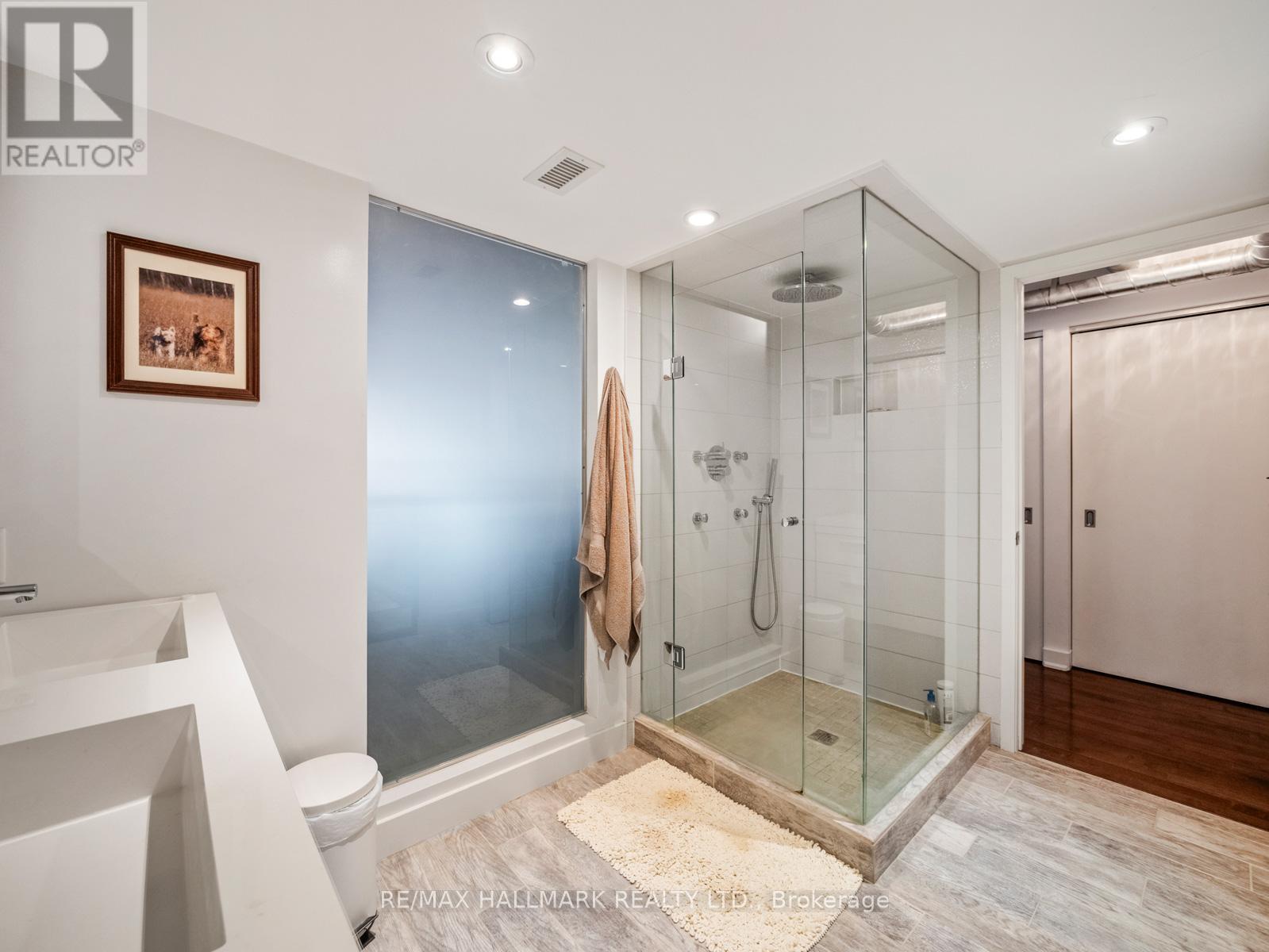 534 - 43 HANNA AVENUE