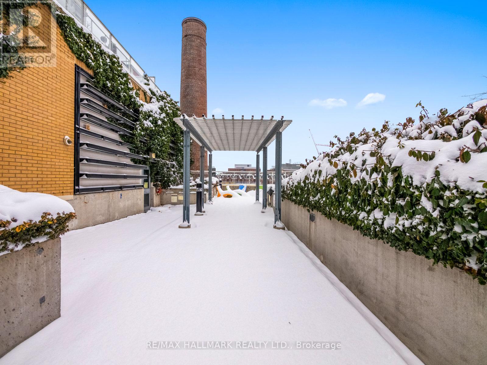 534 - 43 HANNA AVENUE