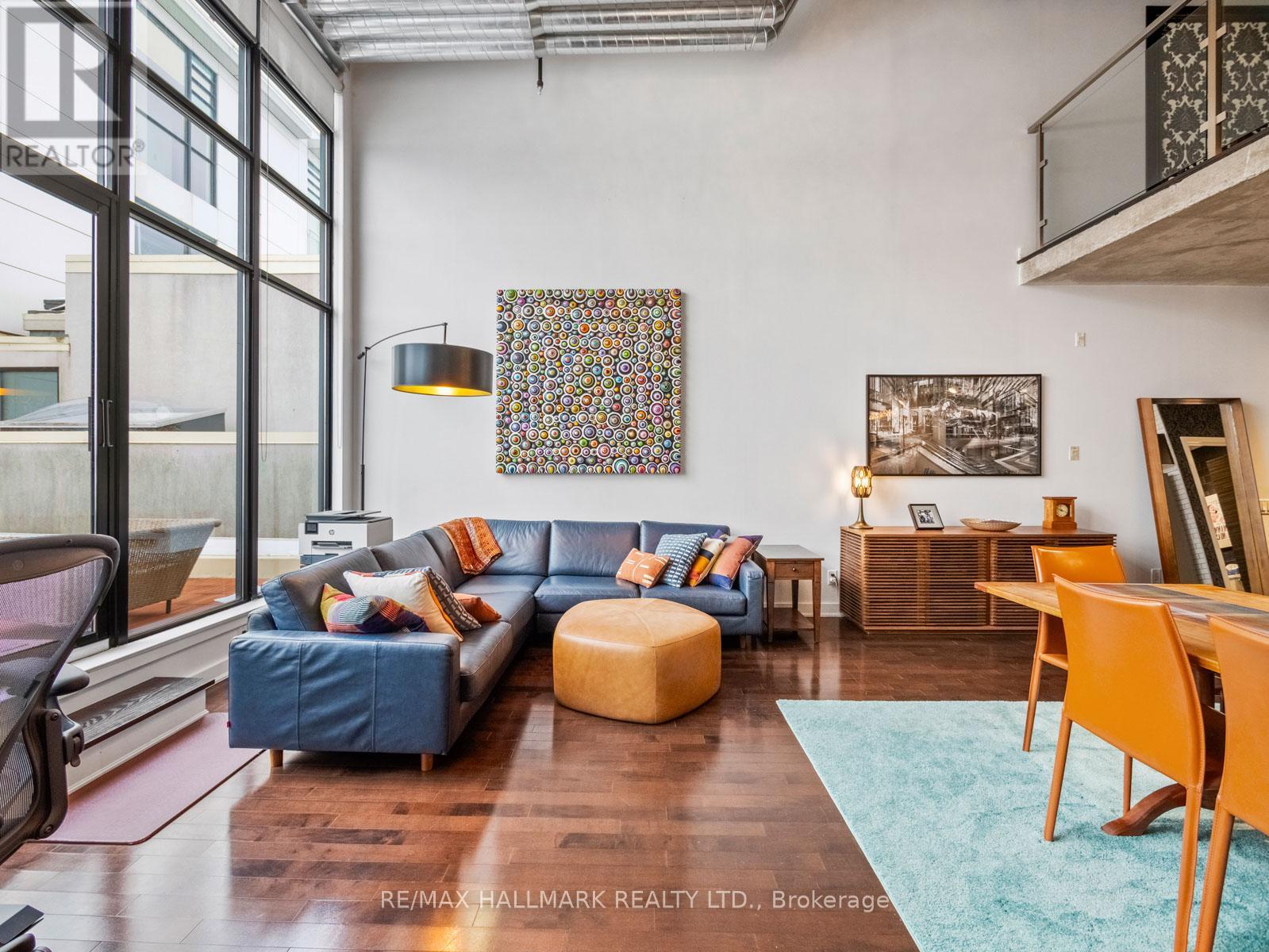 534 - 43 HANNA AVENUE