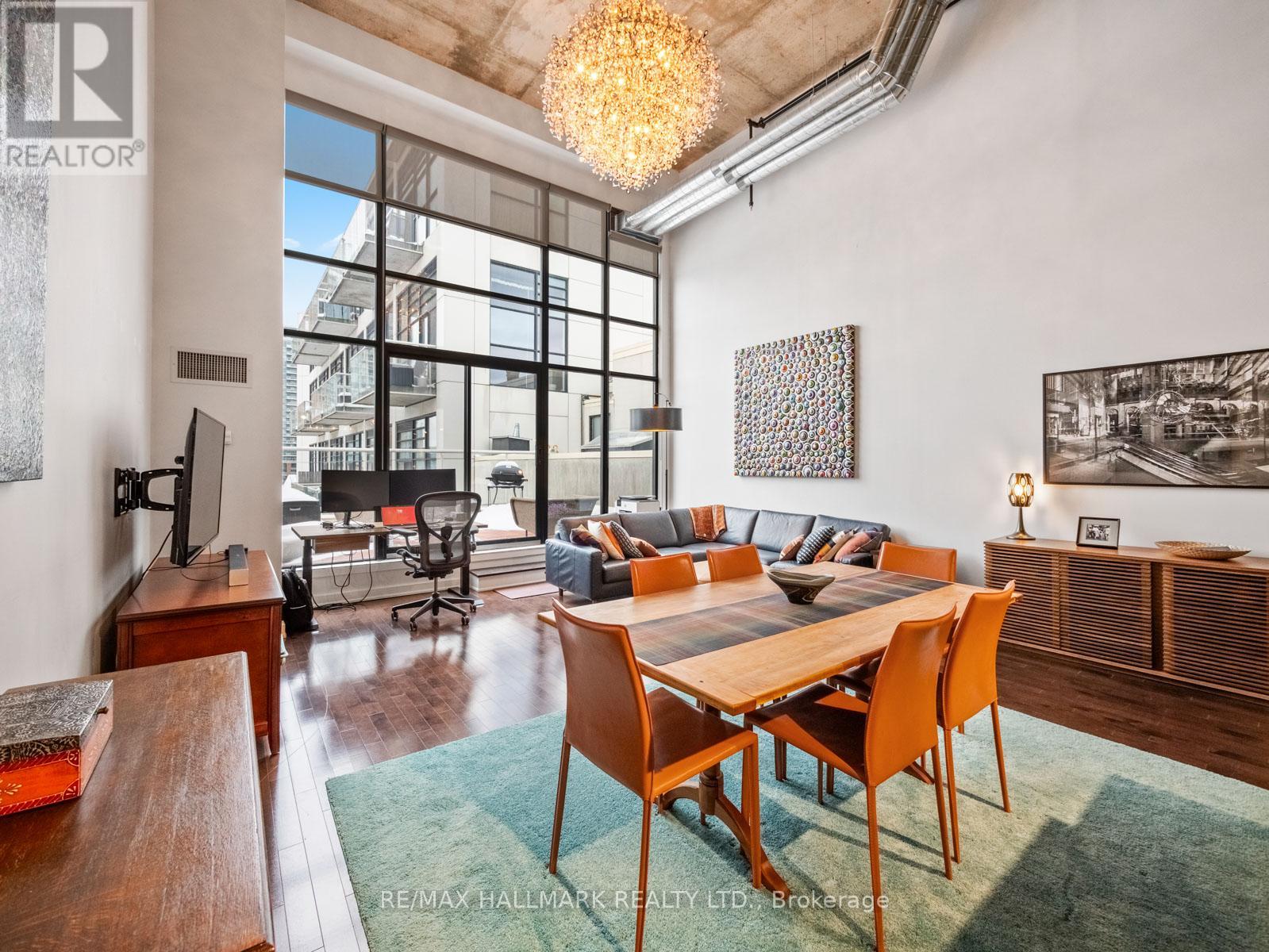 534 - 43 HANNA AVENUE