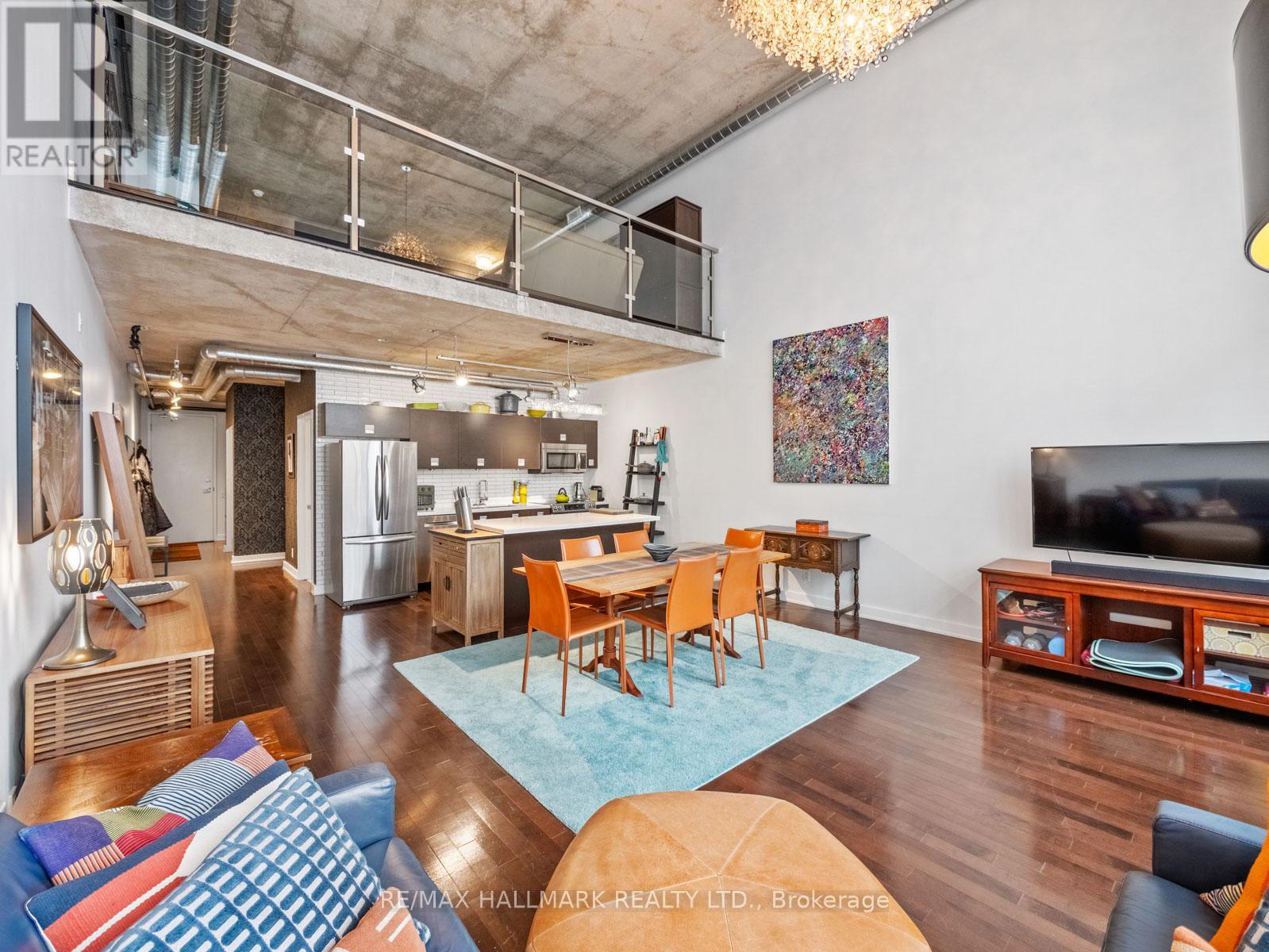 534 - 43 HANNA AVENUE