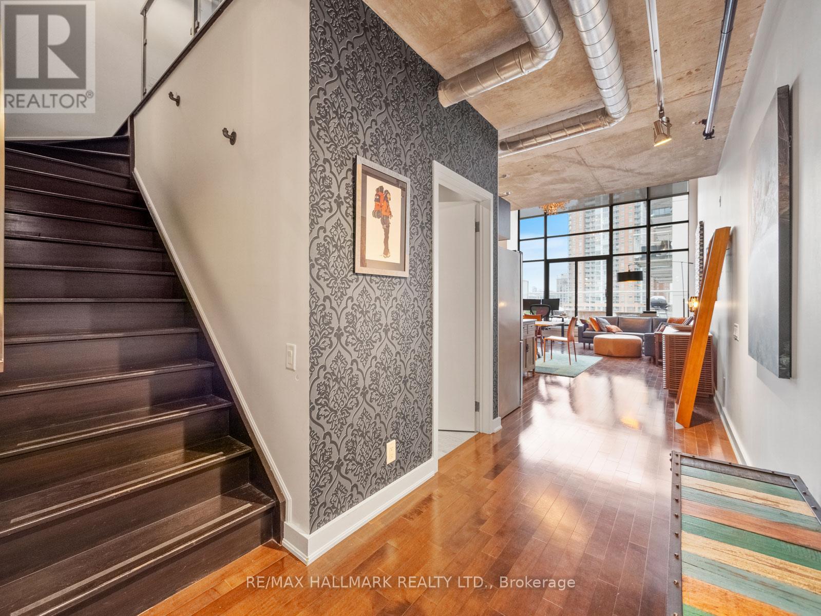 534 - 43 HANNA AVENUE