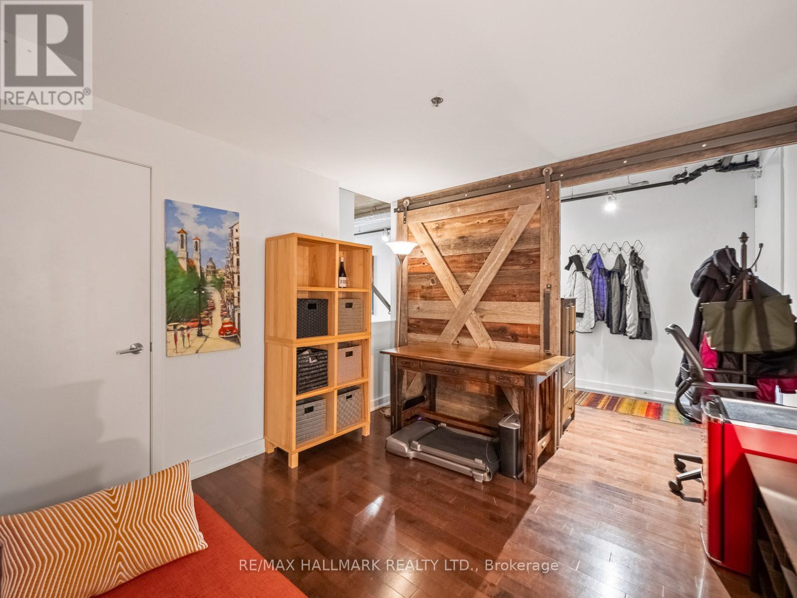 534 - 43 HANNA AVENUE