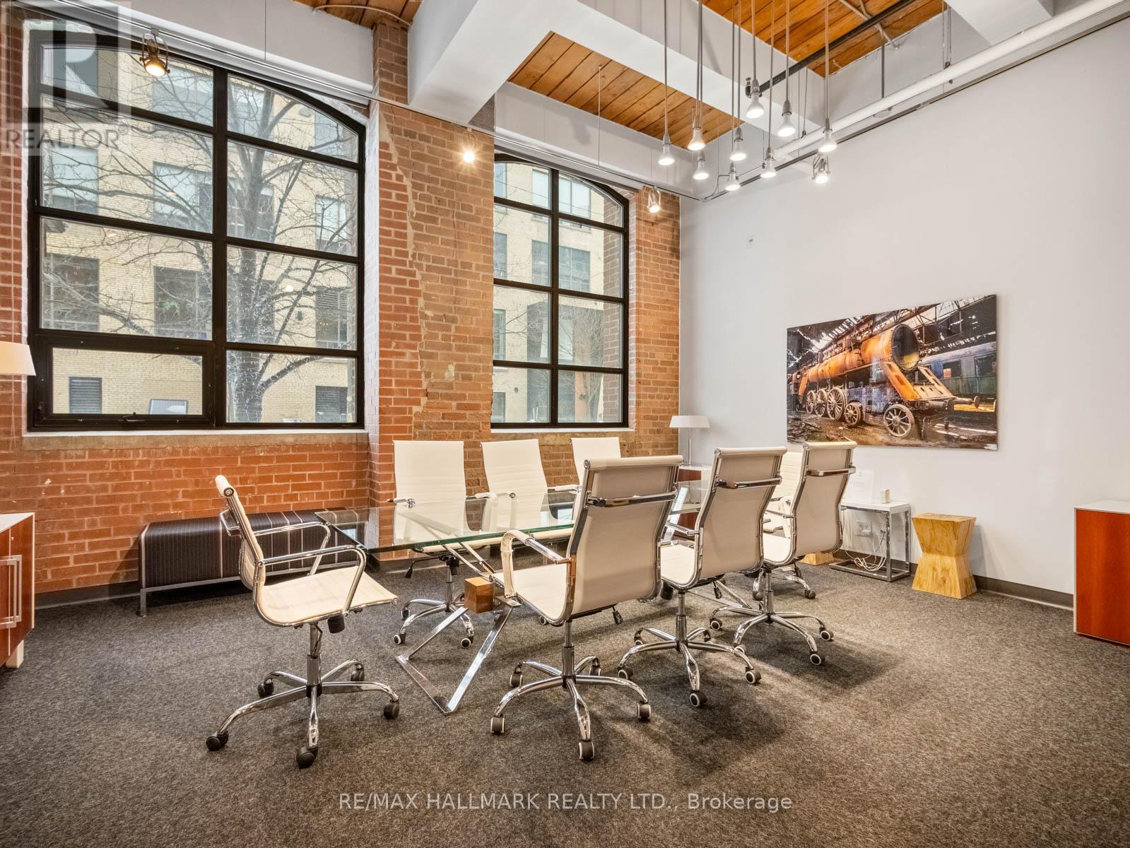 534 - 43 HANNA AVENUE