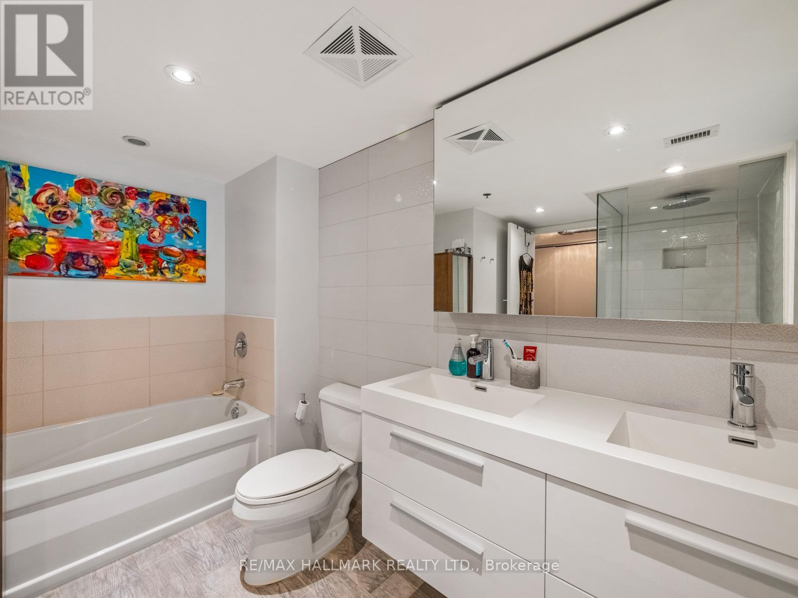 534 - 43 HANNA AVENUE