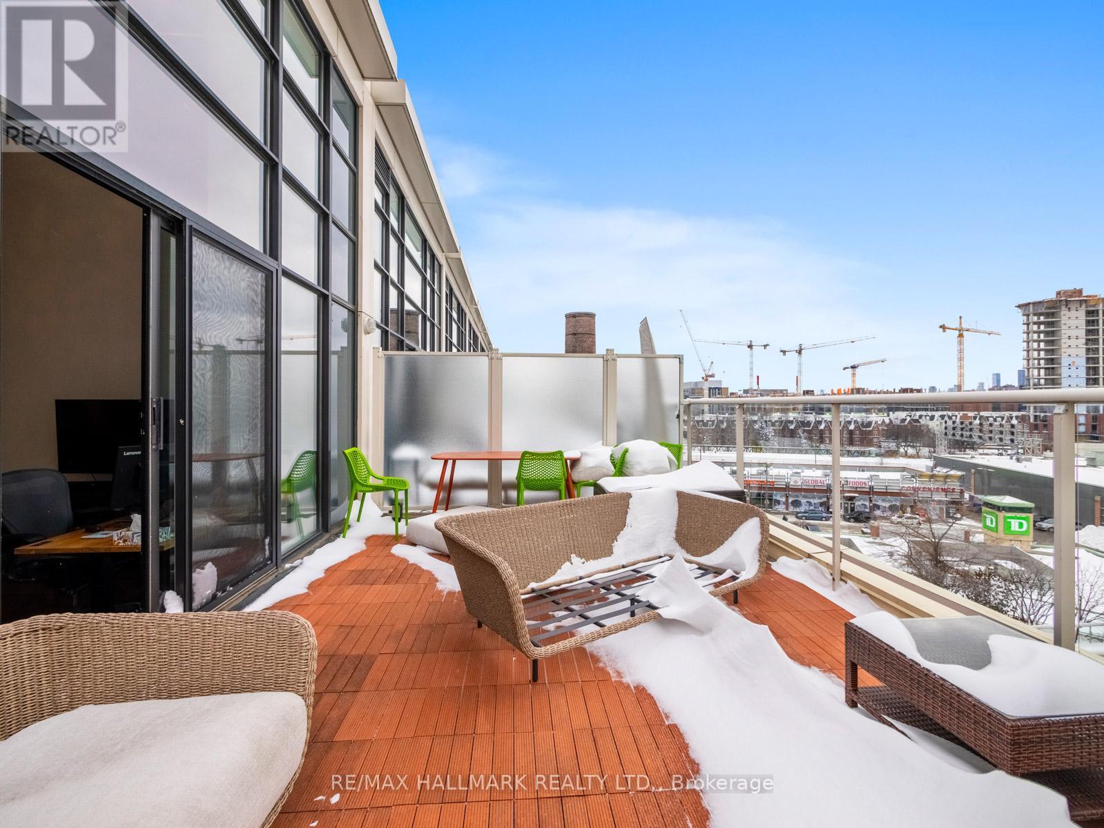 534 - 43 HANNA AVENUE