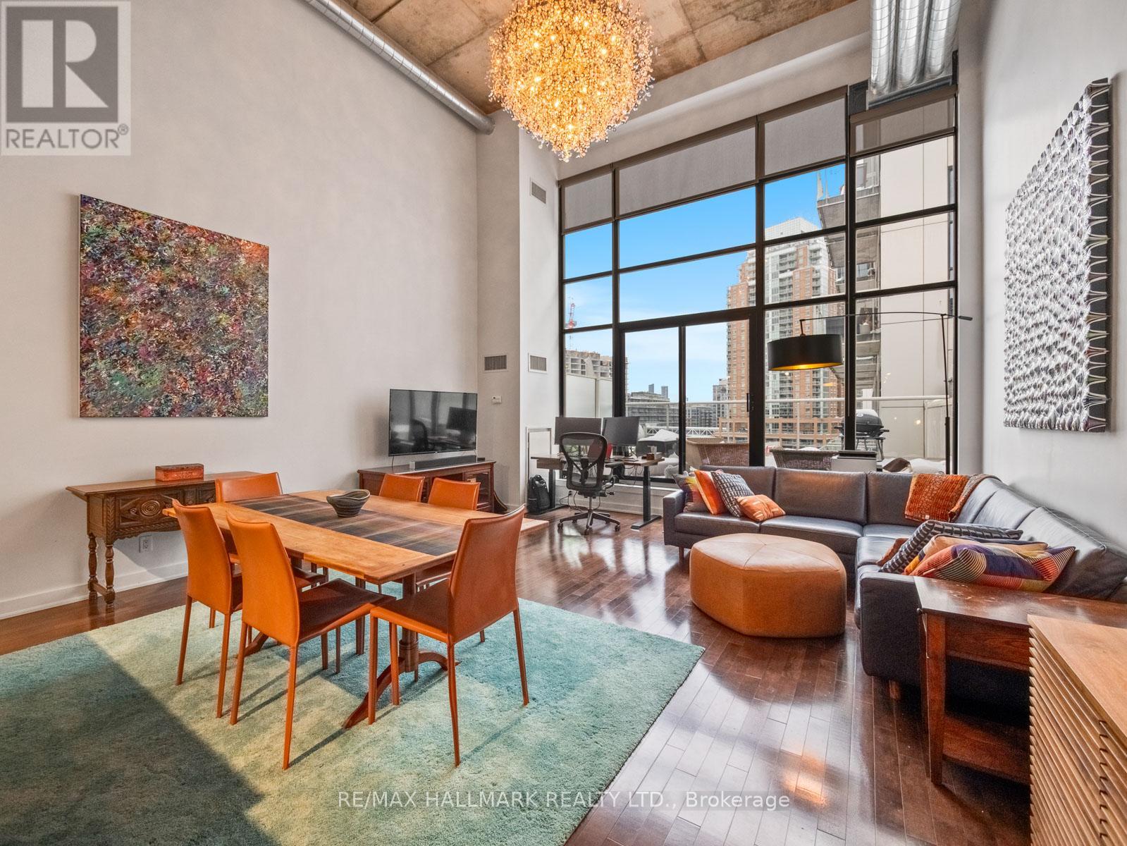 534 - 43 HANNA AVENUE