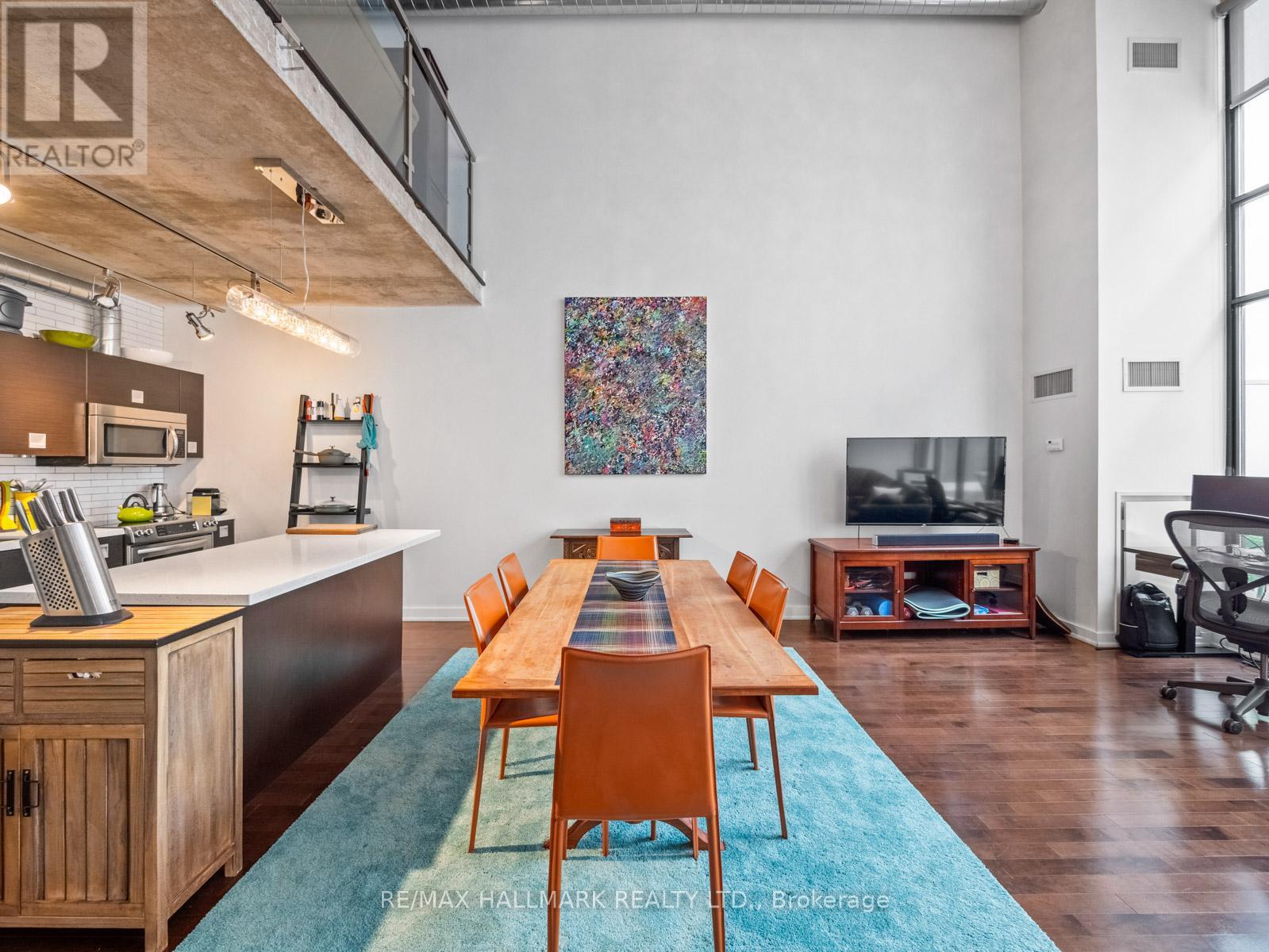 534 - 43 HANNA AVENUE